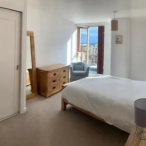  Apartment 2 Bed In Granary Wharf Leeds United Kingdom
