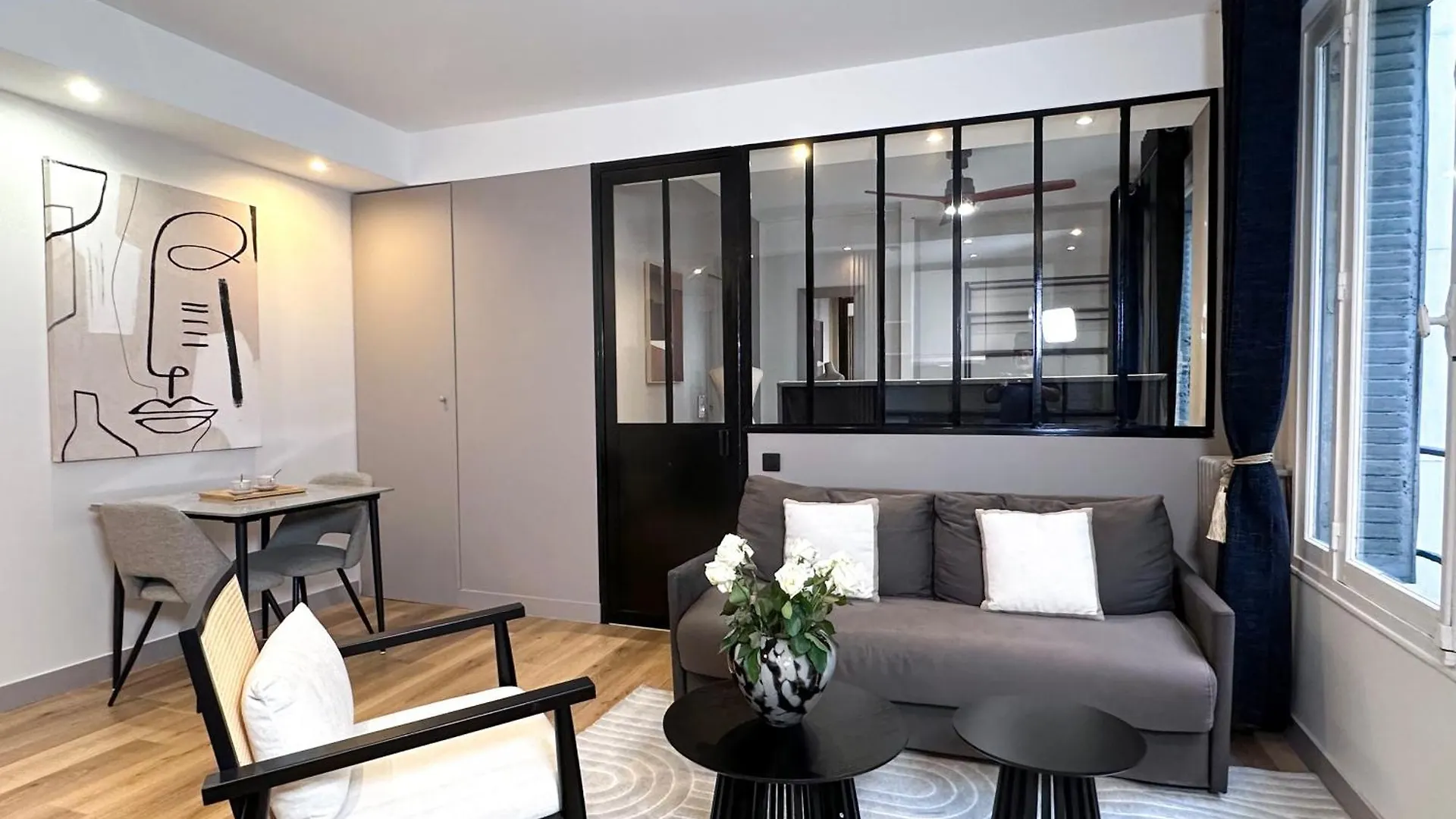 Beautiful Loft In Champs-Elysees Paris França