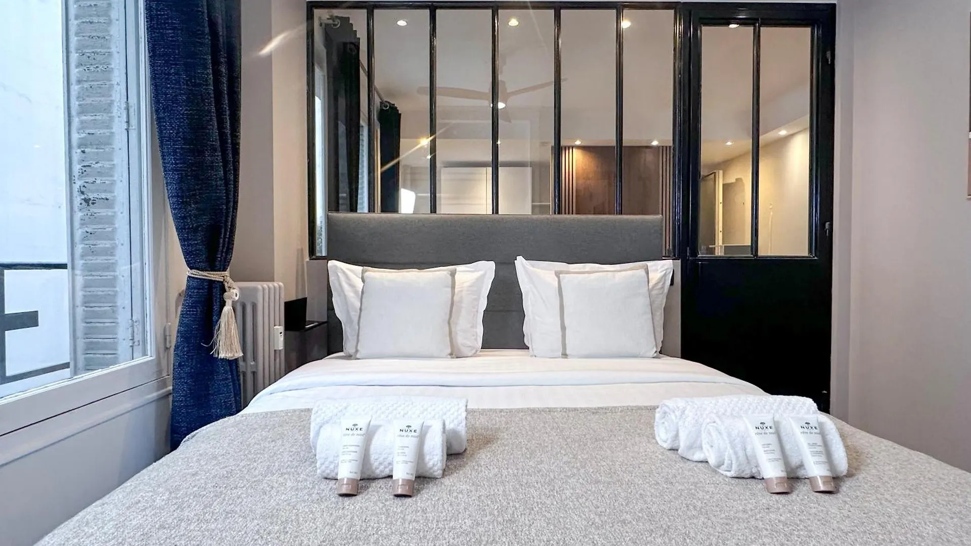 Champs Elysées - Amazing loft - 1628 París Apartamento